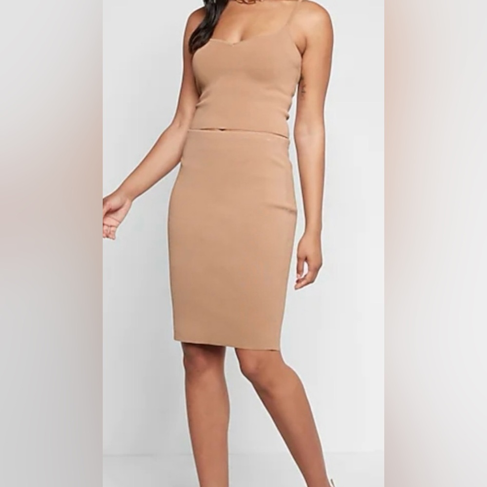 Express Nude Beige Body Contour Stretch Knit Pencil Skirt Small NWT